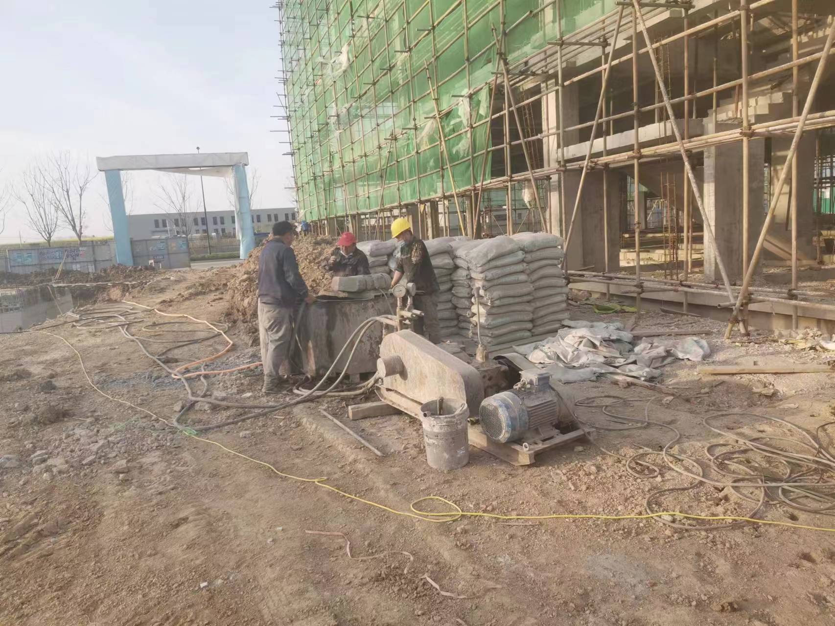 掇刀别墅下沉注浆